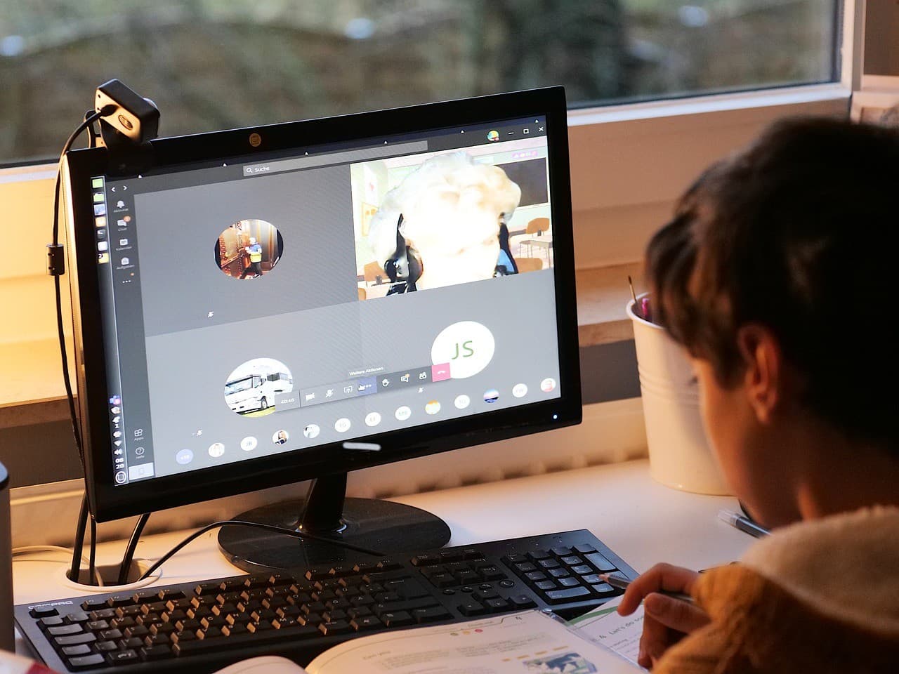 Innowacyjne metody nauczania: Jak nowe technologie wpływają na proces edukacyjny?