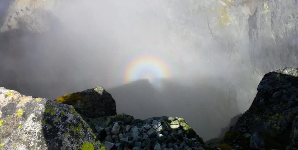 Zjawisko Brockenu - fascynujący fenomen optyczny w górach: co musisz wiedzieć