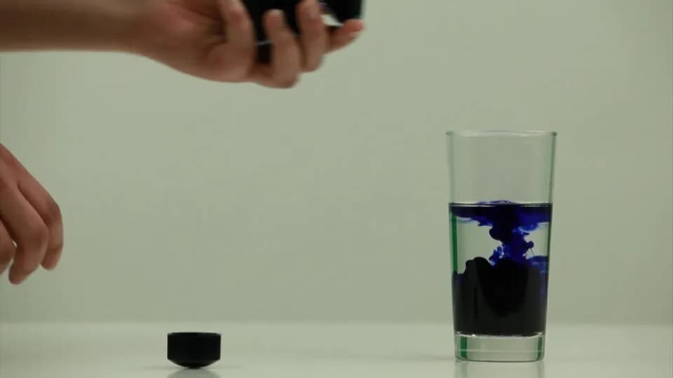 Zjawisko kontrakcji - fascynujący proces zmniejszania objętości w chemii